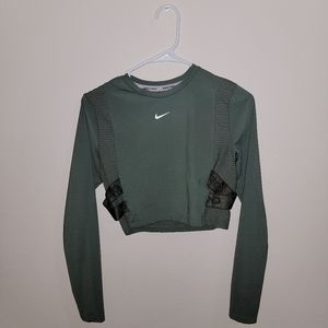 Nike Pro aeroadapt Green crop top